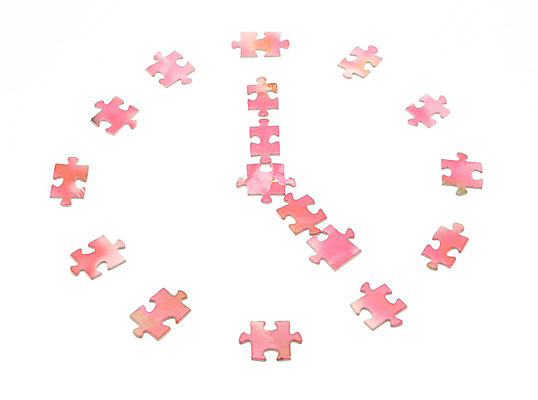 포토 JPG 해외이미지 조각 백그라운드 화살 취미 사람없음 빛 흰색 시간 퍼즐 수집 똑같은 복잡 분 해외202004 해외포토 컬러 컨셉 파일형식 이미지허브