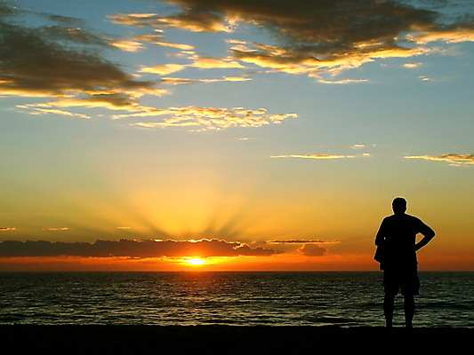 포토 JPG 해외이미지 라이프스타일 응시 남자 행복 실루엣 바다 여행 백그라운드 오렌지 자연 휴가 서기 사람 풍경 해변 사람없음 야외 물 여름 파란색 빛 태양 황혼 일몰 수확 흰색 관찰 예수 고독 저녁 손목시계 명상 단절 대칭 혼자 수평선 해외202004 해외포토 자연요소 시선 계절 감정 시계 컬러 농업 과일 장신구 모션 촬영기법 생활 노을 신_종교 야간 생태계 파일형식 이미지허브