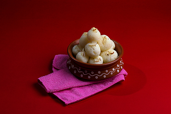 포토 JPG 해외이미지 디저트 사람없음 도자기 원형 사기그릇 냅킨 인도음식 해외포토 도형 그릇 음식 동양음식 파일형식 이미지허브