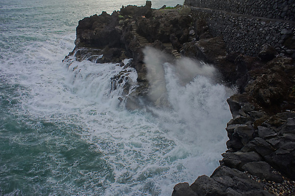 포토 JPG 해외이미지 구름 하늘 파노라마 사람없음 일몰 새벽 폭풍 대서양 폭풍우 해외202004 해외포토 자연요소 바다 날씨 촬영기법 노을 비_날씨 자연재해 파일형식 이미지허브