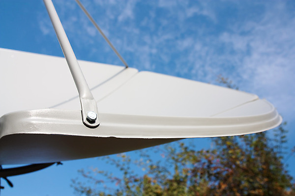 포토 JPG 해외이미지 접시 디자인 산업 파도 과학 백그라운드 인터넷 비즈니스 하늘 기술 안테나 사람없음 파란색 디지털 듣기 인공위성 정보 흰색 오픈 원형 전자레인지 연결 접속 계주 무선전화기 묘사 라디오 전자 드럼 공학 방사선 철강 해외202004 해외포토 도형 식기 교육 바다 컬러 통신 모션 타악기 전자제품 가전제품 레인지 육상스포츠 전화기 파일형식 이미지허브