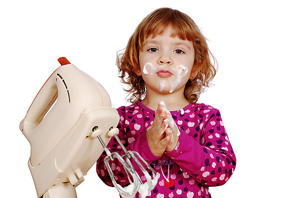 포토 JPG 해외이미지 백인 여자 어린이 디저트 한명 서기 사람 청춘 컬러풀 기쁨 흰색 달콤 맛 믹서 크림 해외202004 해외포토 서양인 1 감정 음식 컬러 컨셉 모션 파일형식 이미지허브