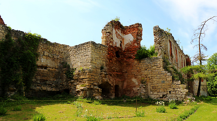 포토 JPG 해외이미지 주간 실루엣 벽 여행 건축양식 자연 주택 미술 사람없음 건물 햇빛 탑 궁전 골동품 바위 성 수비 역사 재산 기념물 천연기념물 옛날 우크라이나 해외202004 해외포토 자연요소 건축물 건축 유럽 고건축 모션 문화예술 촬영기법 금융 태양 돌_바위 생태계 파일형식 이미지허브