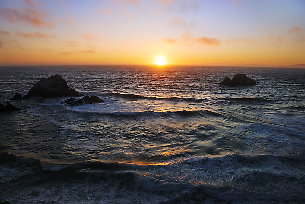 포토 JPG 해외이미지 주간 구름 해외풍경 파도 바다 하늘 사람없음 야외 태양 미국 바위 캘리포니아 수평선 해외202004 해외포토 자연요소 해외 북아메리카 풍경 돌_바위 파일형식 이미지허브