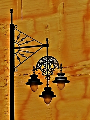 포토 JPG 해외이미지 유럽 벽 여행 오렌지 건축양식 부동산 거리 사람없음 건물 도시 스페인 질감 구시가지 옛날 해외202004 해외포토 건축물 건축 나라 과일 재산 파일형식 이미지허브