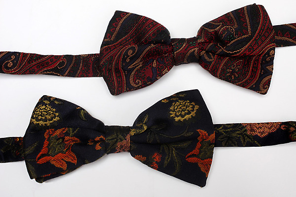 포토 JPG 해외이미지 모델 디자인 드레스 옷 남자 패턴 일러스트 비즈니스 넥타이 사람 정장 사람없음 사무실 유행 상점 줄무늬 직물 업무 비즈니스맨 우아함 디자이너 실크 활 질감 매듭 목 정중 스타일 해외202004 해외포토 직업 잡화 컨셉 무늬 신체부위 작업 직장인 파일형식 이미지허브