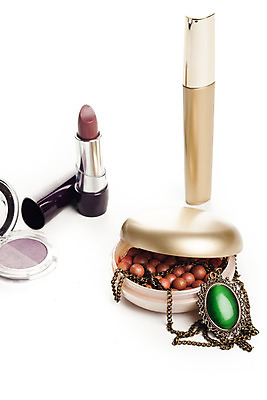 포토 JPG 해외이미지 직업 라이프스타일 얼굴 분홍색 목걸이 사람없음 갈색 유행 화장품 립스틱 수확 화려 고급 볼터치 피부관리 만들기 내추럴 돌봄 해외202004 해외포토 컬러 컨셉 농업 장신구 모션 생활 신체부위 화장 뷰티 파일형식 이미지허브