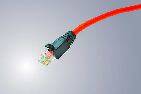 포토 JPG 해외이미지 선 인터넷 통신 사람없음 파란색 컴퓨터 디지털 자료 장비 흰색 그물 네트워크 플러그 연결 속도 전자 철사 포트 잭 고립 랜 루트 모뎀 자동 네트워킹 해외202004 해외포토 컬러 전자제품 파일형식 이미지허브