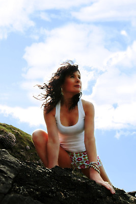 포토 JPG 해외이미지 라이프스타일 웰빙 여자 선 파도 바다 중년 포즈 요가 건강 한명 성인 여름 운동 햇빛 평화 화목 힘 마음 용기 영혼 유연 명상 위치 신성 암초 아일랜드 테라피 칭찬 파라다이스 혼자 몽환 아사나자세 해외202004 해외포토 1 그릇 계절 유럽 컨셉 사람 생활 태양 뷰티 요가자세 파일형식 이미지허브