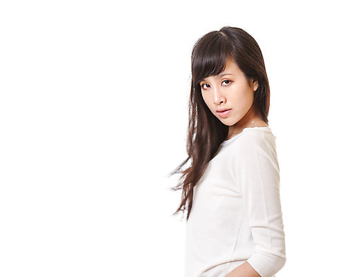 포토 JPG 해외이미지 모델 학생 여자 행복 백그라운드 셔츠 티셔츠 신체 한명 서기 미소 사람 동양인 성인 중국 흰색 청바지 가득함 길이 고립 해외202004 해외포토 1 감정 아시아 컬러 상의 바지 모션 표정 인종 파일형식 이미지허브