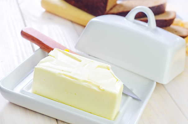 포토 JPG 해외이미지 접시 실내 사람없음 덮개 나이프 버터 나무배경 해외202004 해외포토 식기 백그라운드 내부 뚜껑 칼 파일형식 이미지허브