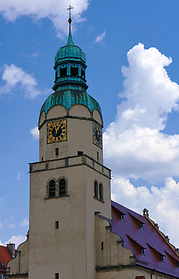 포토 JPG 해외이미지 구름 유럽 종교 시계 십자가 건축양식 창문 하늘 지붕 사람없음 교회 탑 종 도시 타일 묘사 종탑 폴란드 해외202004 해외포토 자연요소 건축물 건축 나라 종교건축 건물 파일형식 이미지허브