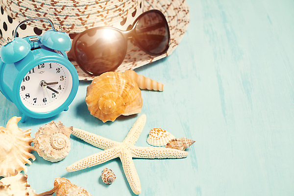 포토 JPG 해외이미지 디자인 계절 별 바다 시계 여행 백그라운드 컨셉 휴가 조개 휴식 불가사리 항해 사람없음 목재 가로 파란색 선글라스 우주 껍질 시간 휴양지 공포 터키석 카피스페이스 해외202004 해외포토 자연요소 나무 안경 컬러 배_교통 재료 어패류 극피동물 공백 장소 보석 파일형식 이미지허브