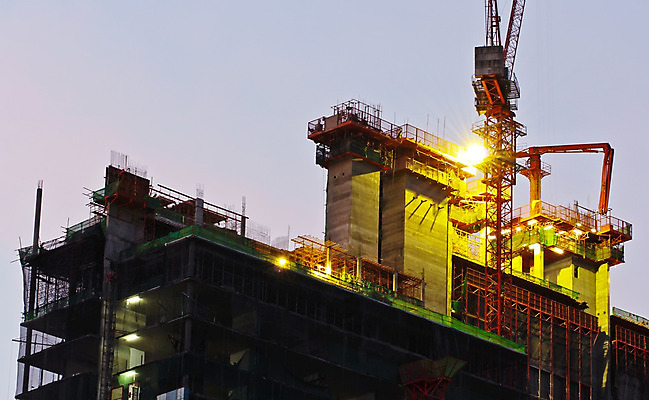 포토 JPG 해외이미지 비즈니스 건축양식 하늘 사람없음 건물 빛 사무실 탑 금속 블록 건설현장 도시 땅 기중기 시멘트 공학 철강 건설근로자 해외202004 해외포토 직업 건축물 교육 건축 재질 건설업 중장비 파일형식 이미지허브