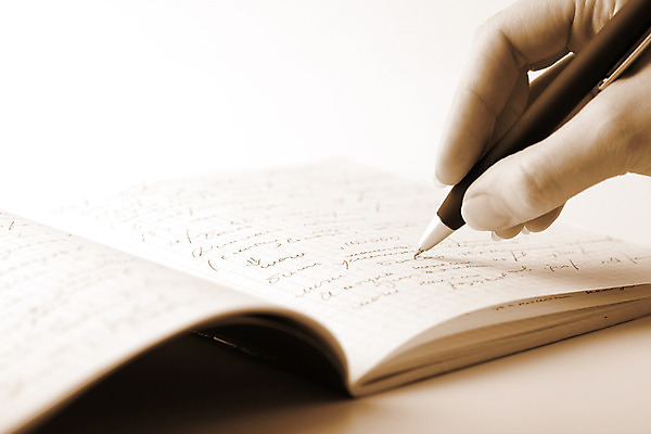 포토 JPG 해외이미지 손 교육 종이 백그라운드 패턴 비즈니스 텍스트 통신 손가락 상상 추상 잉크 아이디어 창조 미술 사람 사람없음 단어 사무실 펜 금속 쪽지 공책 흰색 잡기 비즈니스맨 메시지 계획 편지 작가 사인 문서 예술가 서명 세피아 필기체 해외202004 해외포토 직업 문자 남자 컬러 컨셉 무늬 모션 재질 문화예술 문구용품 촬영기법 신체부위 필기구 직장인 파일형식 이미지허브