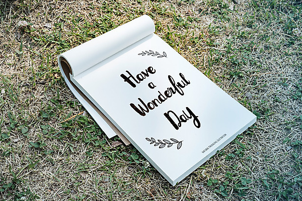 PSD 편집이미지 캘리그라피 나뭇잎 잔디 글자캘리그라피 사람없음 스케치북 목업 이미지편집 식물 잎 학용품 파일형식