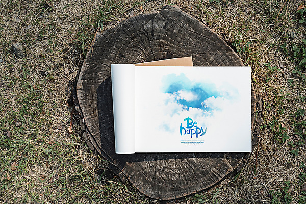 PSD 구름 편집이미지 캘리그라피 하늘 잔디 글자캘리그라피 사람없음 하이앵글 공책 그림 나무밑둥 목업 이미지편집 자연요소 나무 식물 뷰포인트 문구용품 파일형식