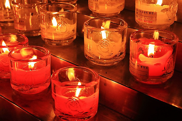 포토 JPG 백그라운드 촛불 풍경 사람없음 계단 여러개 국내포토 다수 초 파일형식