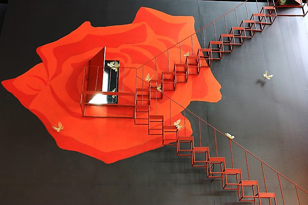 포토 JPG 나비 백그라운드 실내 사람없음 조형물 문 그림 국내포토 곤충 미술 내부 파일형식