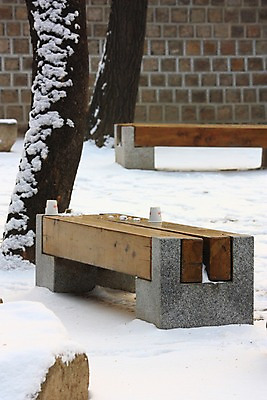 포토 JPG 주간 나무 백그라운드 겨울 벤치 풍경 사람없음 야외 눈 쓰레기 겨울풍경 국내포토 자연요소 식물 계절 의자 날씨 파일형식