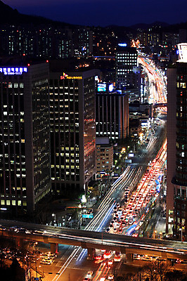 포토 JPG 도로 야경 자동차 한국 빌딩 사람없음 야외 도시 고가도로 도심 러시아워 국내포토 아시아 길 육상교통 교통 교통시설 건물 고속도로 야간 파일형식 풍경_경치