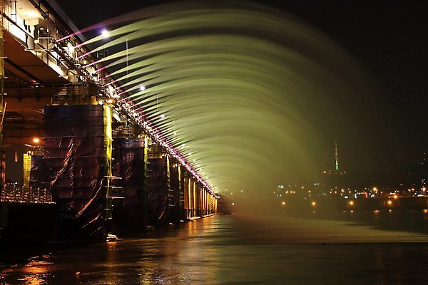 포토 JPG 야경 한국 사람없음 야외 강 도시 분수 한강 남산타워 반포대교 가교 국내포토 건축물 아시아 서울 다리_건축물 야간 남산 랜드마크 파일형식 풍경_경치