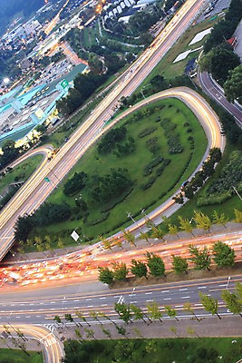 포토 JPG 주간 나무 도로 자동차 한국 풍경 사람없음 야외 도시 국내포토 자연요소 식물 아시아 길 육상교통 교통시설 파일형식