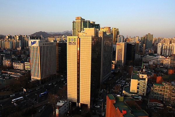 포토 JPG 도로 야경 자동차 하늘 한국 빌딩 사람없음 야외 일몰 도시 도심 국내포토 아시아 길 육상교통 교통시설 건물 노을 야간 파일형식 풍경_경치