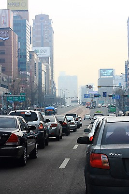 포토 JPG 주간 도로 자동차 하늘 한국 풍경 빌딩 사람없음 야외 도시 도심 국내포토 자연요소 아시아 길 육상교통 교통시설 건물 파일형식