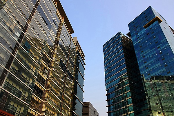 포토 JPG 주간 로우앵글 하늘 한국 풍경 빌딩 사람없음 야외 고층빌딩 도시 국내포토 자연요소 아시아 뷰포인트 건물 파일형식