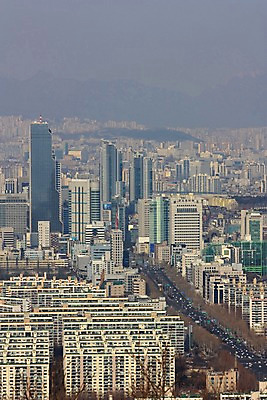 포토 JPG 주간 도로 산 아파트 한국 풍경 빌딩 사람없음 야외 고층빌딩 도시 도심 국내포토 자연요소 아시아 길 교통시설 주택 건물 파일형식