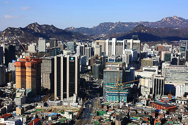 포토 JPG 주간 구름 도로 하늘 산 한국 풍경 빌딩 사람없음 야외 고층빌딩 도시 도심 국내포토 자연요소 아시아 길 교통시설 건물 파일형식