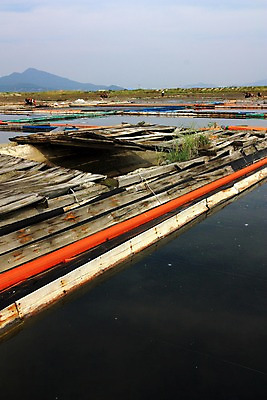 포토 JPG 주간 구름 바다 자연 하늘 산 풍경 사람없음 야외 어촌 염전 국내포토 자연요소 시골 시설 생태계 파일형식