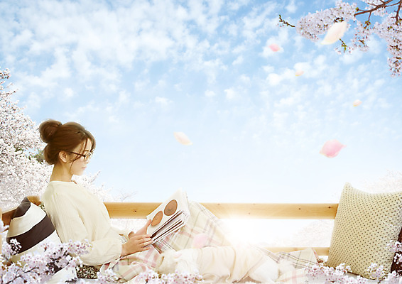 PSD 구름 편집 편집이미지 여자 쿠션 하늘 휴식 한명 앉기 20대 성인 옆모습 책 독서 한국인 벚꽃 침대 성인여자한명만 이미지편집 자연요소 1 꽃 뷰포인트 가구 컨셉 모션 사람 동양인 청년 여자한명만 성인여자만 파일형식