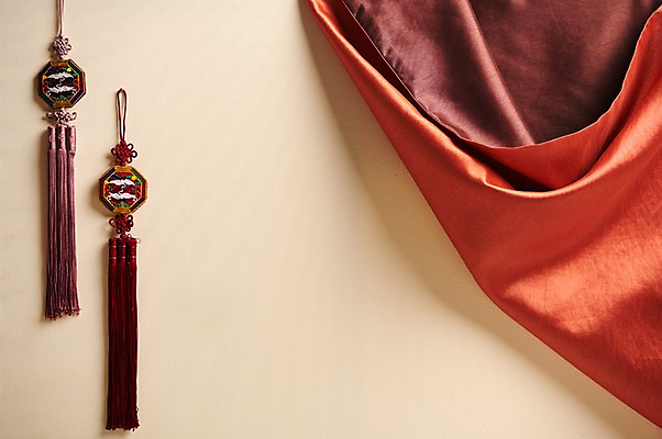 포토 JPG 스튜디오촬영 전통 명절 전통소품 실내 사람없음 추석 천 노리개 국내포토 기념일 내부 직물 오브젝트 파일형식