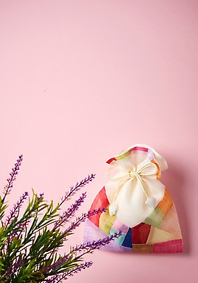 포토 JPG 스튜디오촬영 전통 명절 꽃 복주머니 전통소품 실내 사람없음 추석 천 국내포토 식물 기념일 내부 직물 오브젝트 파일형식