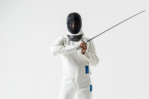 포토 JPG 스튜디오촬영 남자 실내 한명 들기 상반신 20대 성인 앞모습 한국인 헬멧 보호장비 펜싱 펜싱선수 펜싱검 펜싱복 성인남자한명만 국내포토 1 스포츠 뷰포인트 유니폼 모션 운동선수 사람 동양인 청년 내부 장비 펜싱용품 남자한명만 성인남자만 파일형식