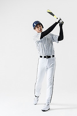 포토 JPG 스튜디오촬영 전신 남자 실내 한명 서기 들기 20대 성인 앞모습 야구 한국인 야구방망이 타자 야구선수 스윙 야구복 야구헬멧 성인남자한명만 국내포토 1 뷰포인트 포즈 모션 운동선수 사람 동양인 청년 내부 운동복 구기 야구용품 헬멧 남자한명만 성인남자만 파일형식