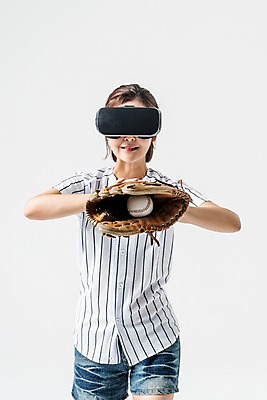 포토 JPG 스튜디오촬영 여자 실내 한명 미소 들기 상반신 20대 성인 앞모습 야구 한국인 야구글러브 스마트 야구공 야구복 3D안경 가상현실 성인여자한명만 오큘러스 VR기기 국내포토 1 안경 뷰포인트 컨셉 공 모션 표정 사람 동양인 청년 내부 운동복 구기 기계 야구용품 글러브 여자한명만 성인여자만 파일형식 잡화 옷 스포츠용품 스포츠 장갑 인종 여자만 성인만 오브젝트