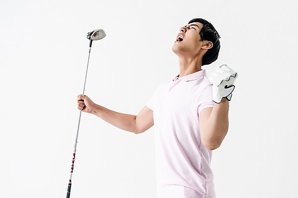 포토 JPG 스튜디오촬영 남자 골프 실내 한명 들기 상반신 20대 성인 옆모습 외침 기쁨 골프채 한국인 골프웨어 골프장갑 성인남자한명만 국내포토 1 옷 감정 뷰포인트 장갑 모션 골프용품 사람 동양인 청년 내부 구기 소리 남자한명만 성인남자만 파일형식 잡화 스포츠용품 스포츠 인종 남자만 성인만 오브젝트