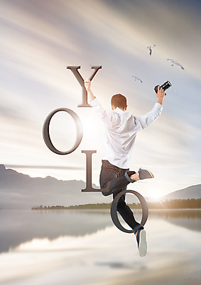 전신 PSD 구름 편집 편집이미지 남자 여행 갈매기 하늘 산 한명 20대 성인 뒷모습 강 카메라 점프 한국인 안식처 성인남자한명만 욜로라이프 이미지편집 자연요소 1 라이프스타일 뷰포인트 모션 조류 휴식 사람 동양인 청년 전자제품 남자한명만 성인남자만 파일형식