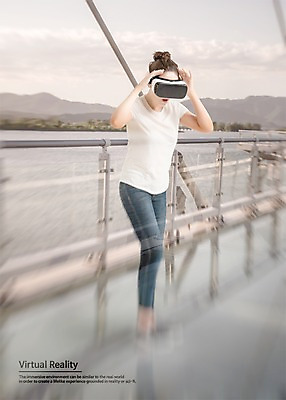 전신 PSD 편집이미지 여자 상상 한명 20대 성인 앞모습 놀람 한국인 다리 디지털합성 합성 가상현실 성인여자한명만 오큘러스 VR기기 이미지편집 1 감정 뷰포인트 표정 사람 동양인 청년 신체부위 기계 여자한명만 성인여자만 파일형식