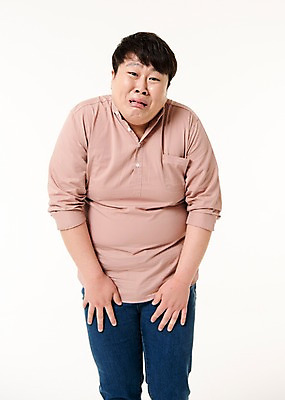 포토 JPG 스튜디오촬영 남자 포즈 사진 모션 실내 표정 한명 서기 상반신 20대 성인 앞모습 한국인 슬픔 울음 울상 남자한명만 성인남자한명만 국내포토 1 감정 뷰포인트 사람 동양인 청년 내부 남자만 성인남자만 파일형식