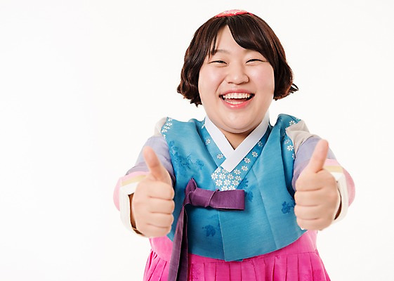 포토 JPG 스튜디오촬영 한국전통 우먼라이프 여자 명절 실내 한명 웃음 손짓 상반신 20대 성인 앞모습 한국인 최고 한복 성인여자한명만 국내포토 1 전통 라이프스타일 기념일 뷰포인트 모션 한국 표정 사람 동양인 청년 내부 전통의상 여자한명만 성인여자만 파일형식