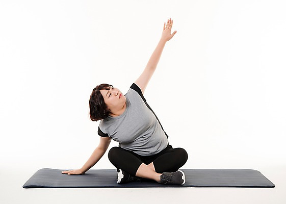 포토 JPG 스튜디오촬영 전신 우먼라이프 여자 다이어트 사진 요가 팔벌리기 실내 한명 앉기 20대 성인 앞모습 운동복 운동 헬스 스트레칭 한국인 매트 비만 복부비만 손뻗기 여자한명만 성인여자한명만 국내포토 1 라이프스타일 웰빙 옷 뷰포인트 모션 건강 사람 동양인 청년 내부 몸매 여자만 성인여자만 파일형식