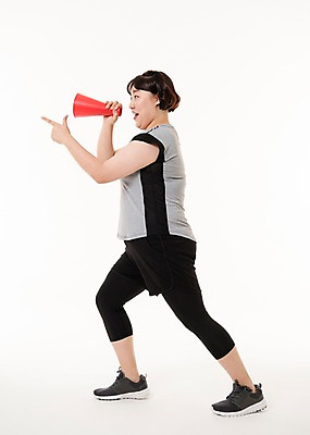 포토 JPG 스튜디오촬영 전신 우먼라이프 여자 다이어트 사진 실내 한명 서기 20대 성인 옆모습 운동복 운동 헬스 확성기 외침 한국인 가리킴 비만 포인트 복부비만 여자한명만 성인여자한명만 국내포토 1 라이프스타일 옷 뷰포인트 모션 건강 사람 동양인 손짓 청년 내부 금융 소리 몸매 여자만 성인여자만 파일형식