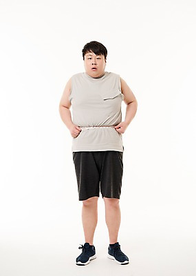 포토 JPG 스튜디오촬영 전신 남자 다이어트 사진 실내 줄자 한명 서기 20대 성인 앞모습 운동복 운동 헬스 한국인 비만 복부비만 허리사이즈 허리둘레 허리측정 남자한명만 성인남자한명만 국내포토 1 옷 뷰포인트 모션 자 건강 사람 동양인 청년 내부 둘레 몸매 측정 사이즈 남자만 성인남자만 파일형식