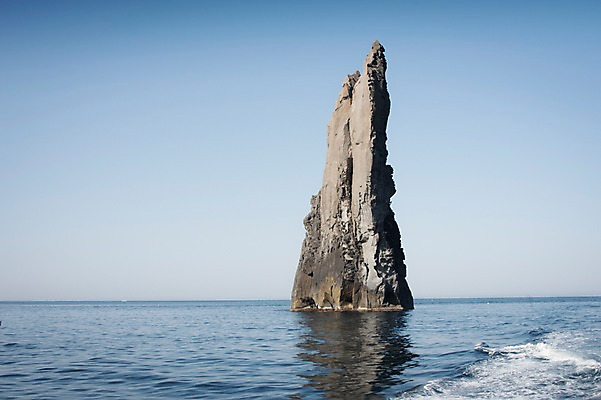포토 JPG 주간 파도 바다 섬 한국 풍경 사람없음 야외 울릉도 동해 국내포토 자연요소 아시아 경상북도 파일형식