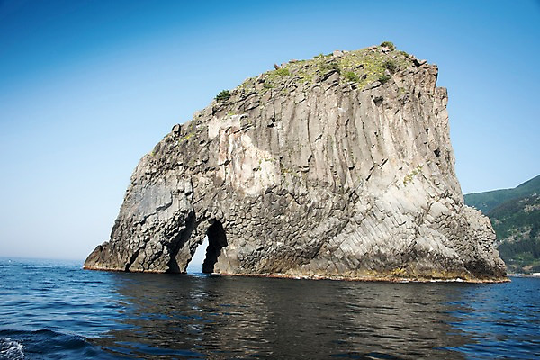 포토 JPG 주간 바다 섬 한국 풍경 사람없음 야외 울릉도 동해 국내포토 자연요소 아시아 경상북도 파일형식