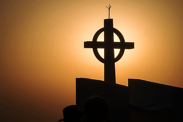 포토 JPG 주간 십자가 한국 풍경 사람없음 야외 성당 노을 천주교 울릉도 국내포토 자연요소 아시아 종교 섬 종교건축 경상북도 파일형식